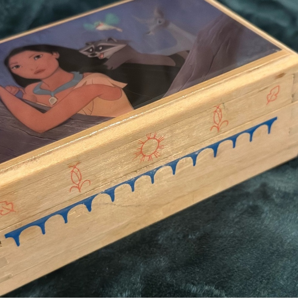 Disney Pocahontas Timepiece with Black Strap - Picture 4 of 4